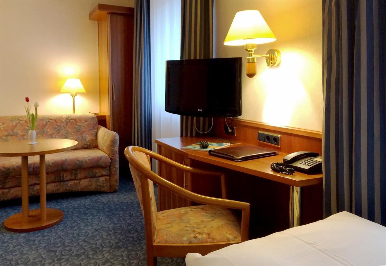 Hotel Ilbertz Garni Keulen Buitenkant foto
