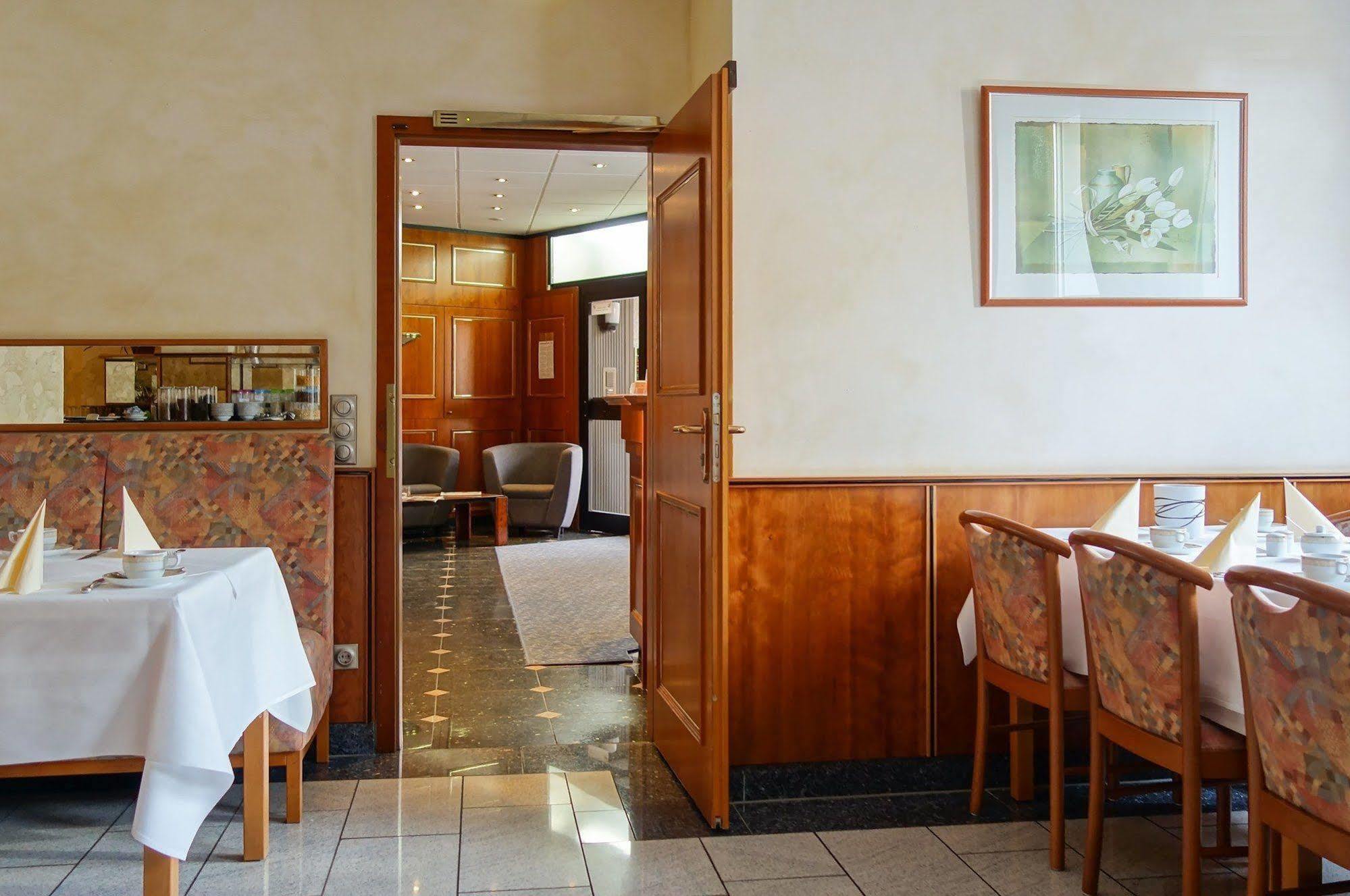 Hotel Ilbertz Garni Keulen Buitenkant foto