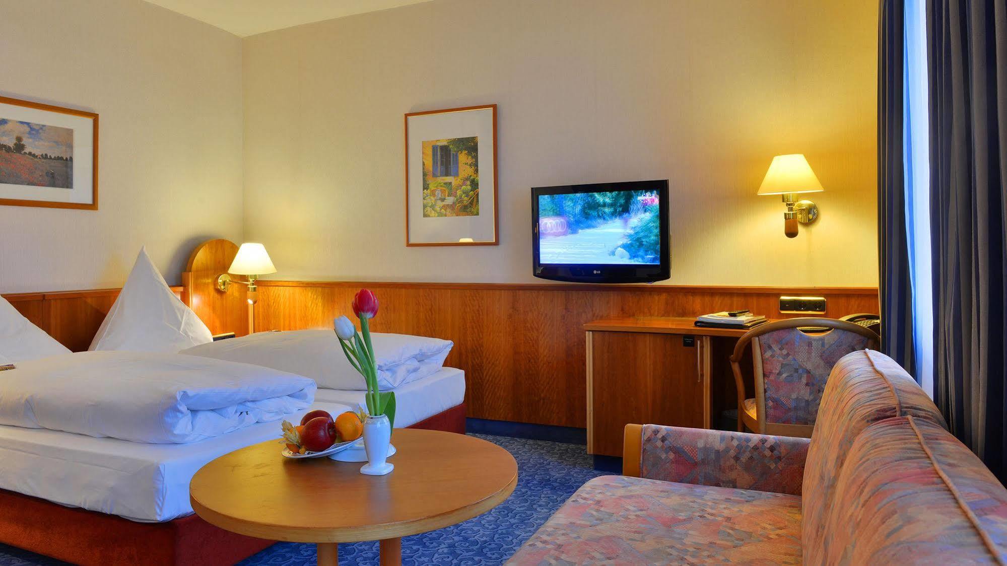 Hotel Ilbertz Garni Keulen Buitenkant foto