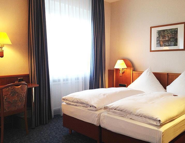 Hotel Ilbertz Garni Keulen Kamer foto